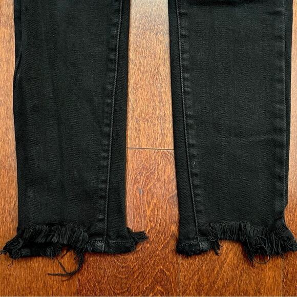 Just Black Women's Black Frayed Hem Straight/Skinny Jeans, Size 28 - Picture 6 of 12